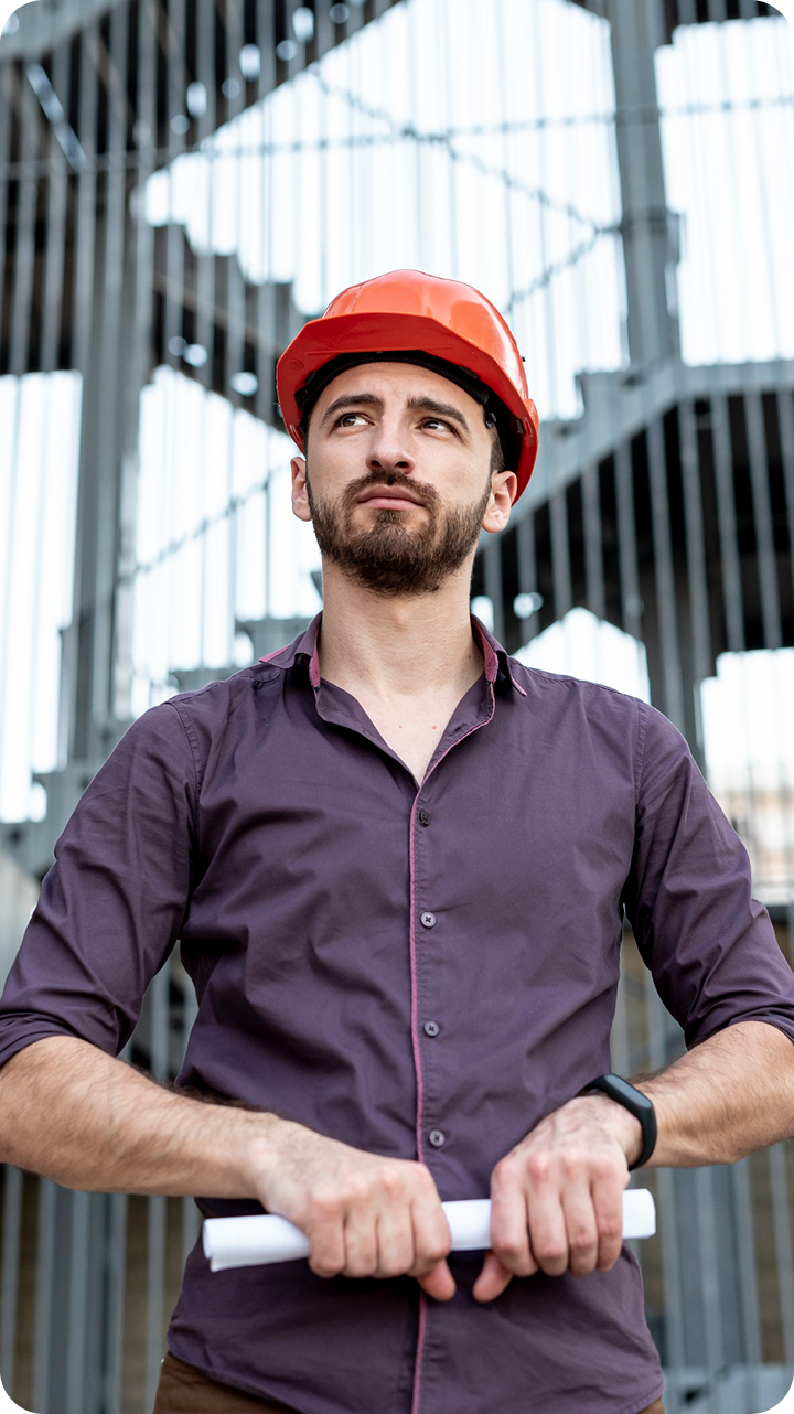 Работник на стройке